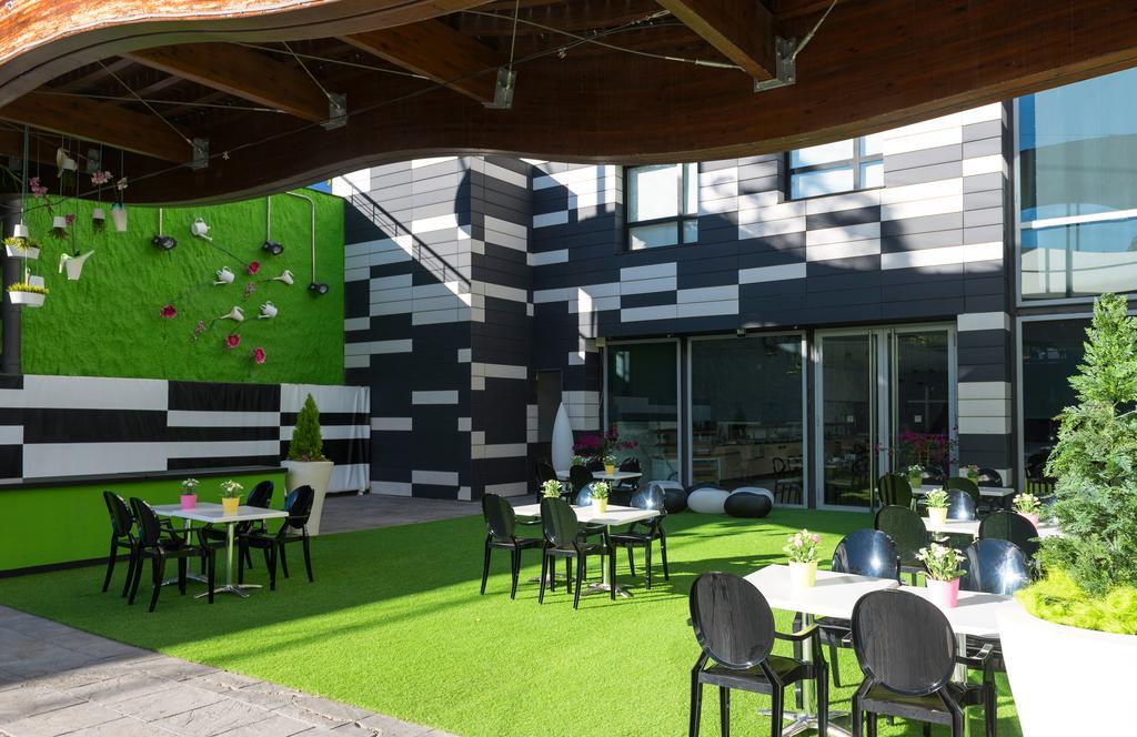 Hotel Zentral Ave Zaragoza Ngoại thất bức ảnh